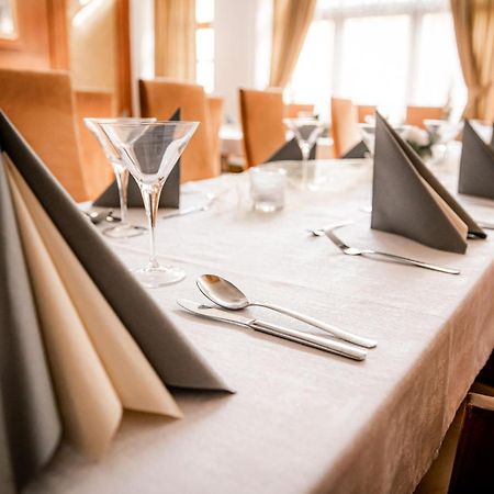 אופבה Hotel Iberia מראה חיצוני תמונה